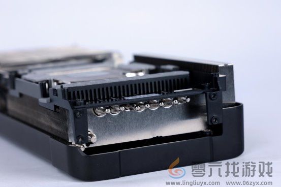 支持DLSS4，从“新”出发|影驰GeForce RTX 5080金属大师OC系列测评(图17)